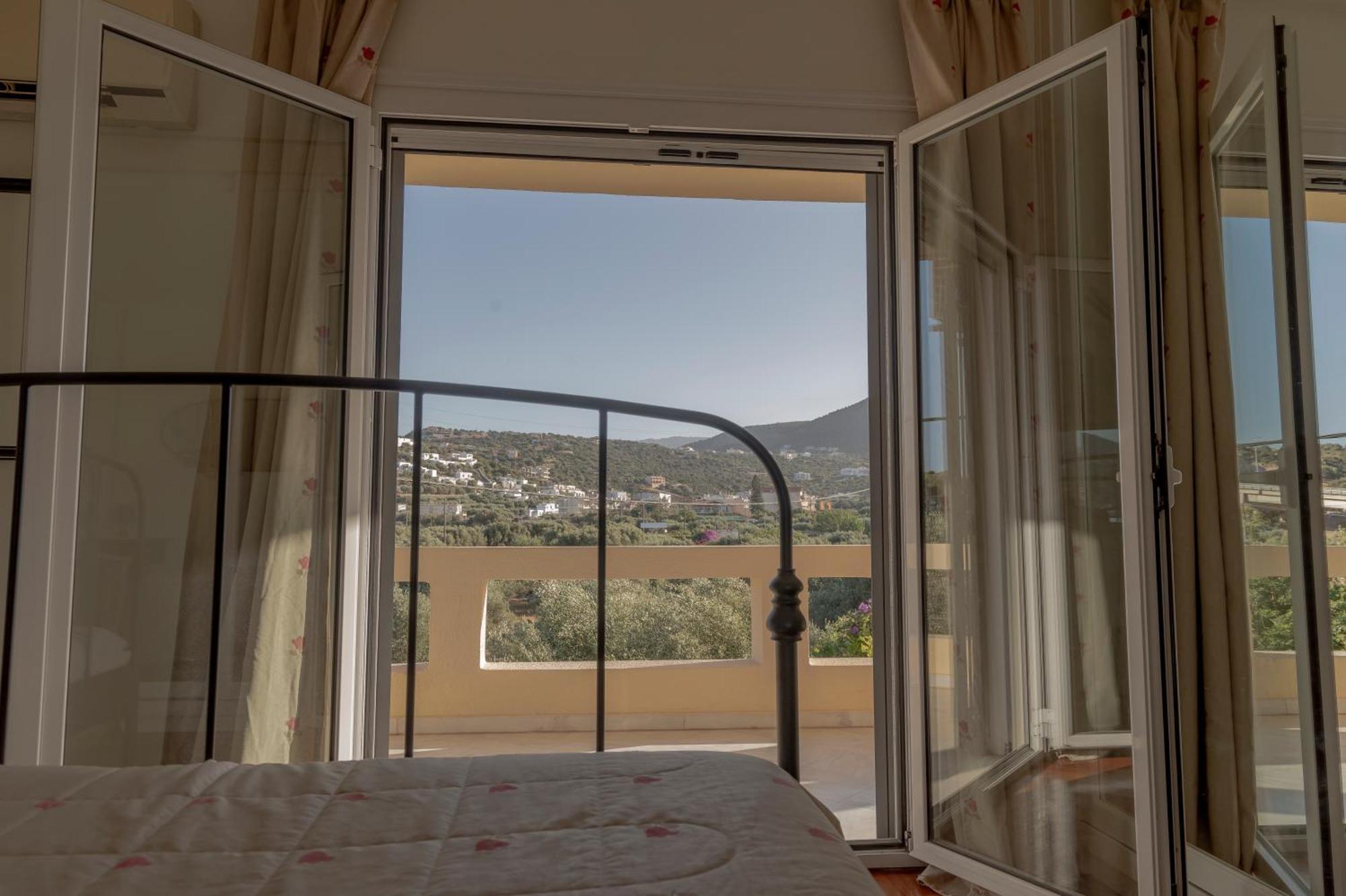 Private Pet Friendly Villa Agios Nikolaos Exterior foto